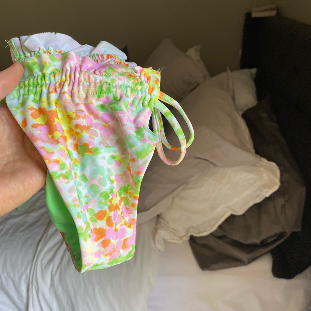 bikini set - Picture 2 of 5